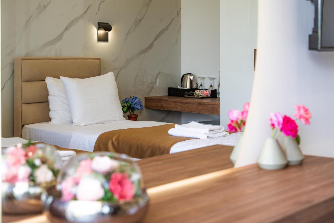 Hotel Lajka Luxury Ulcinj Exterior foto